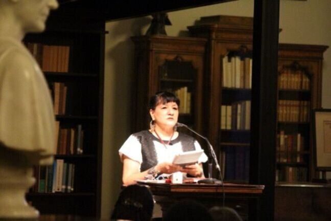 Author Sandra Cisneros giving her talk at the Mercantile Library in 2016